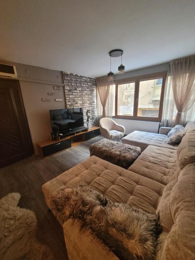 Hayat Apartman Apartment Izmir Exterior photo